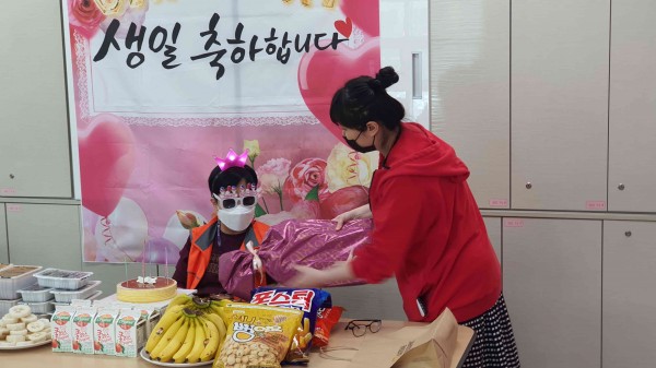 5월 생일파티.jpg