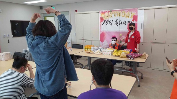5월 생일파티.jpg